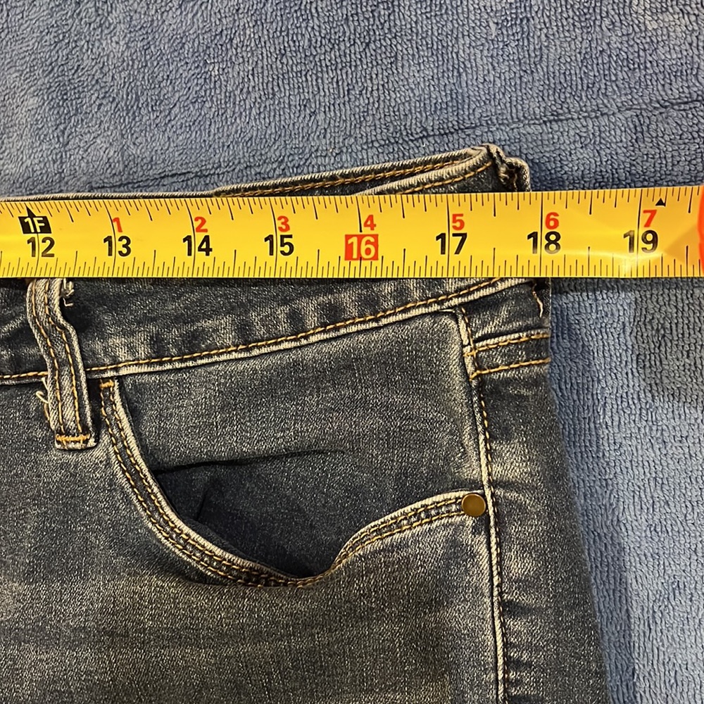NWOT Croft & Barrow Jean Shorts - Picture 7 of 8
